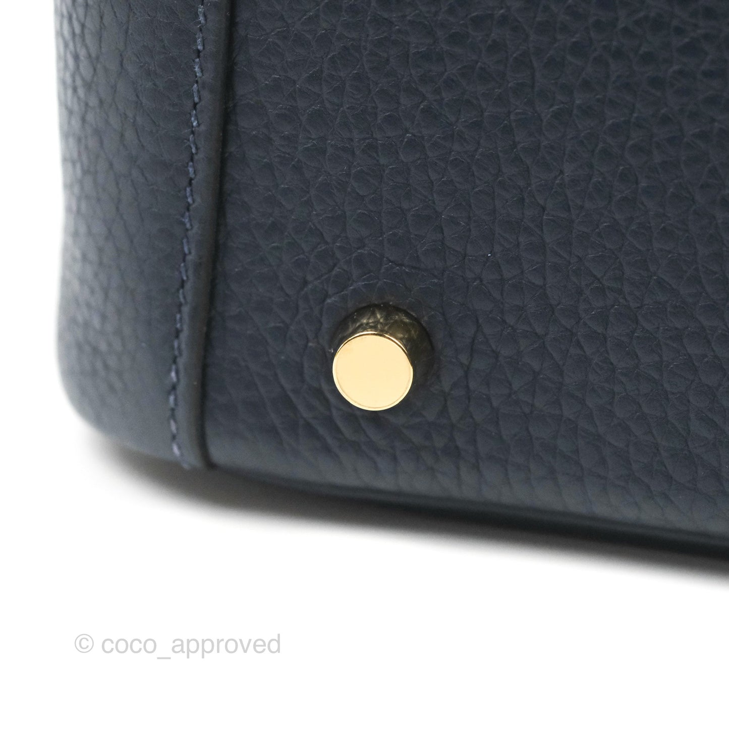 Hermès Lindy 26 Taurillion Clemence Bleu Nuit 2Z Gold Hardware