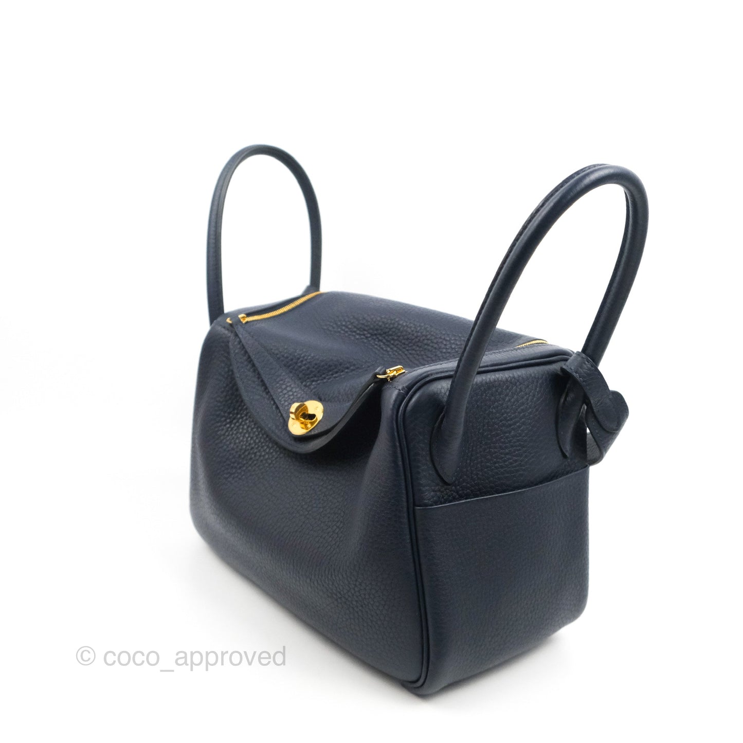 Hermès Lindy 26 Taurillion Clemence Bleu Nuit 2Z Gold Hardware