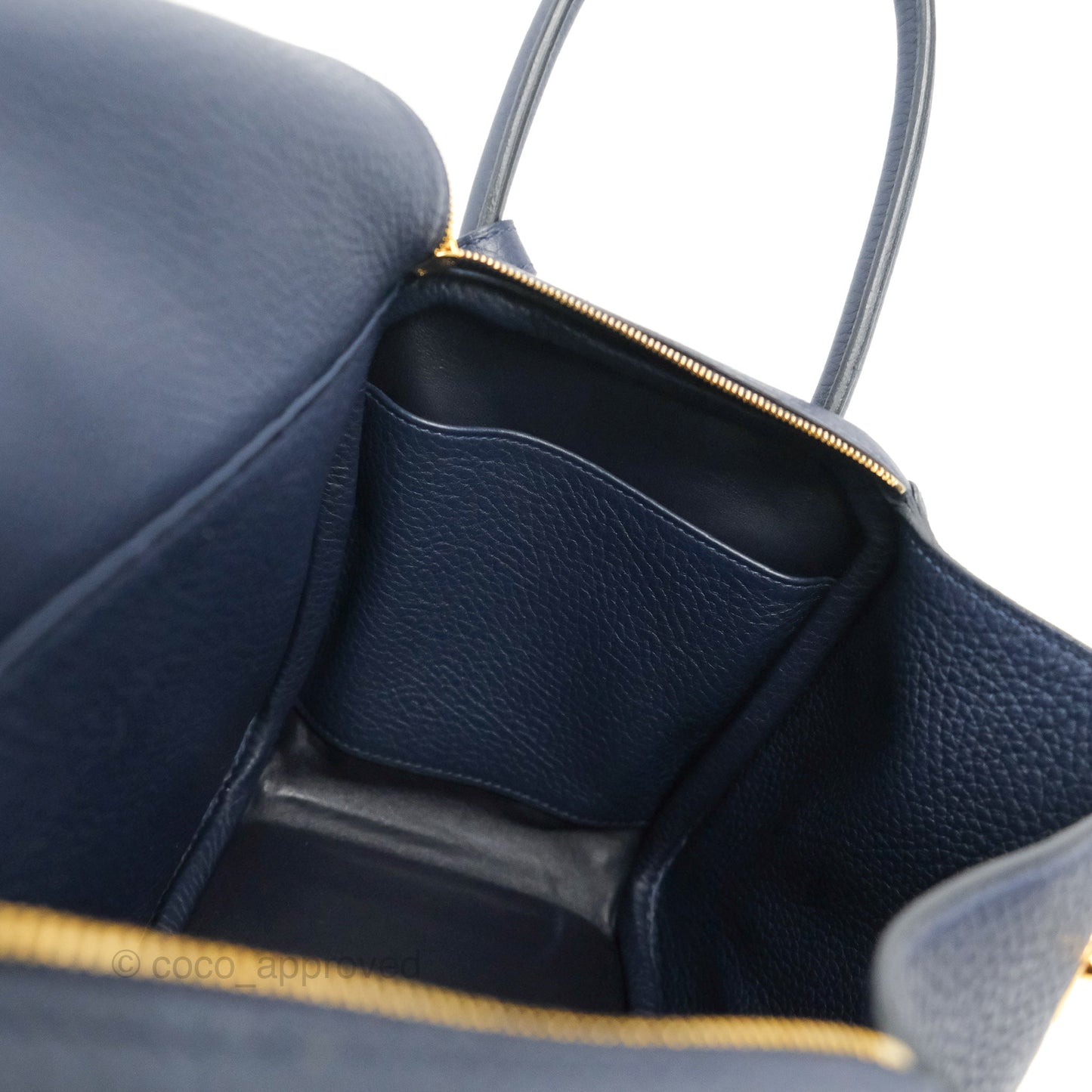 Hermès Lindy 26 Taurillion Clemence Bleu Nuit 2Z Gold Hardware