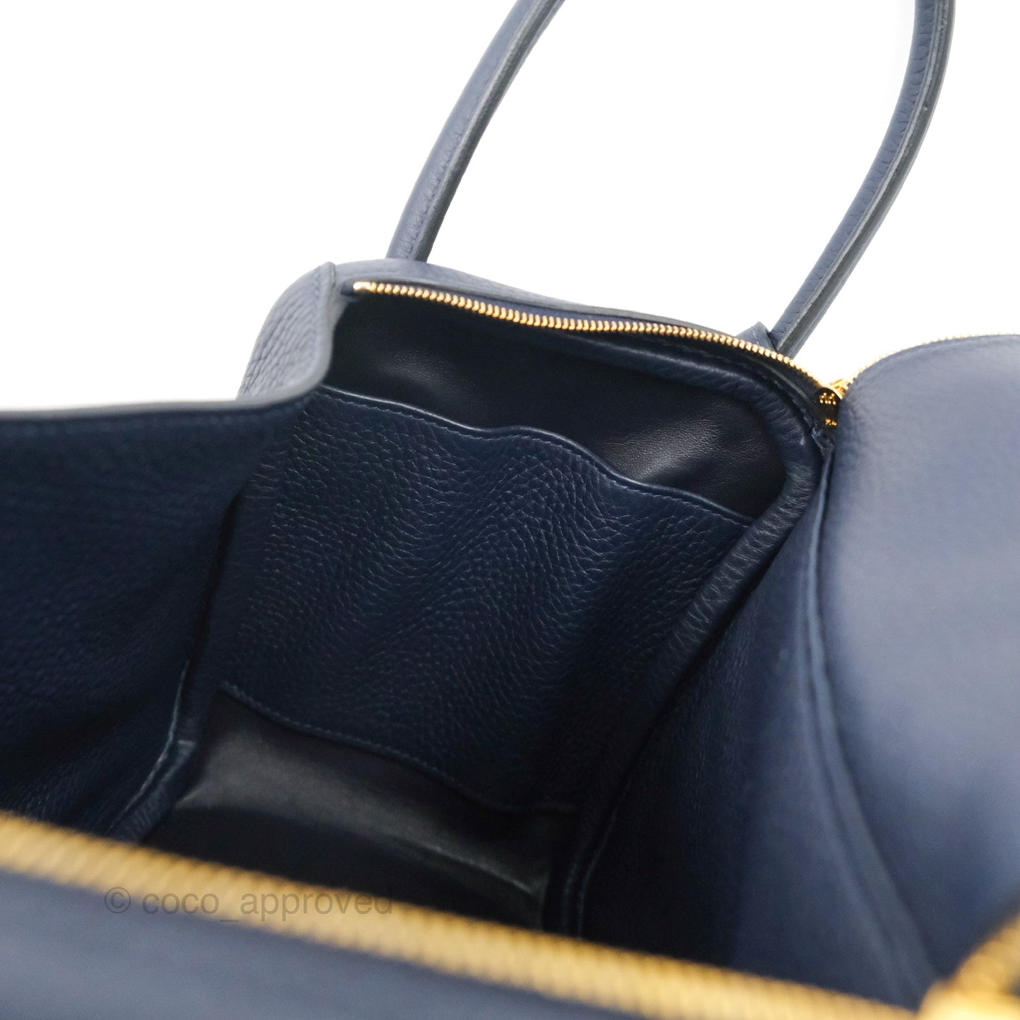 Hermès Lindy 26 Taurillion Clemence Bleu Nuit 2Z Gold Hardware