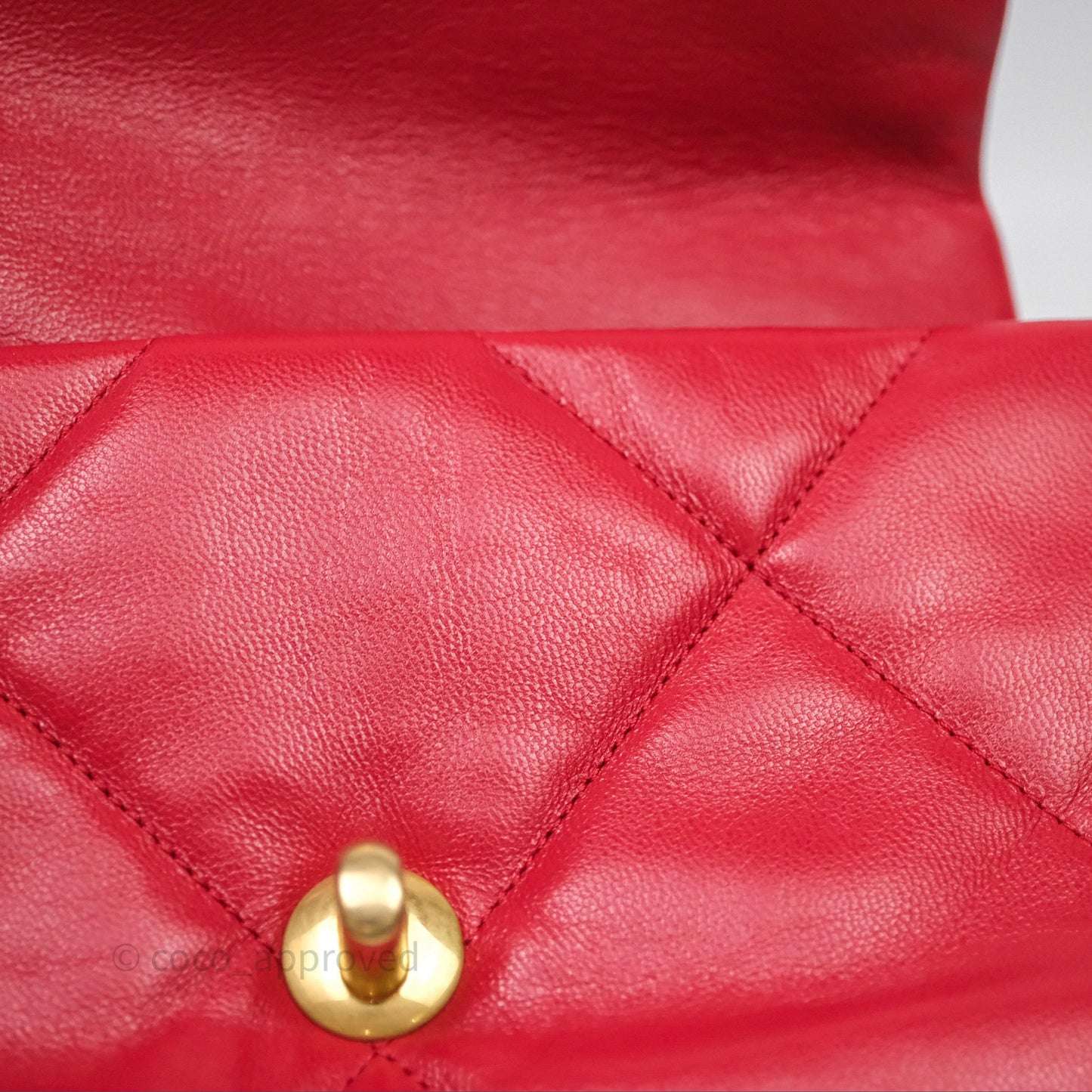 Chanel 19 Small Red Mixed Hardware