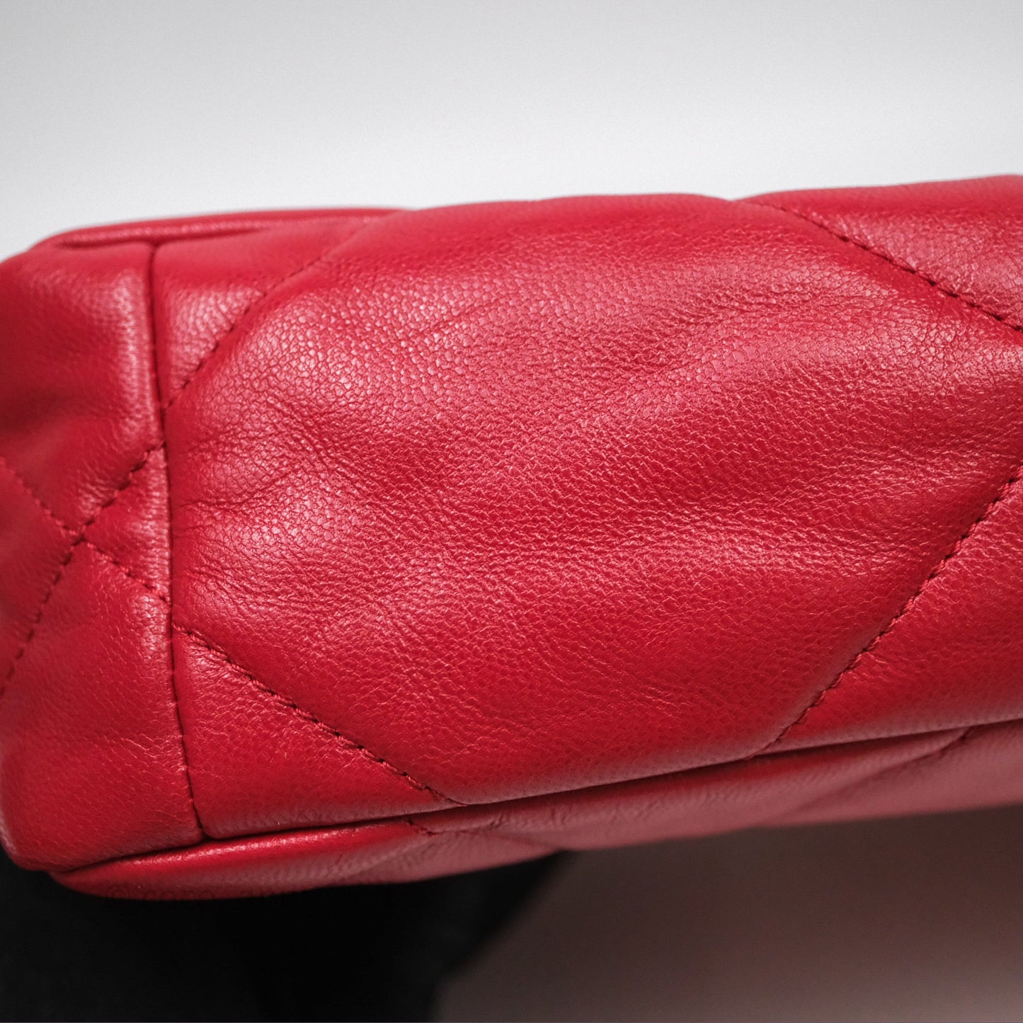 Chanel 19 Small Red Mixed Hardware