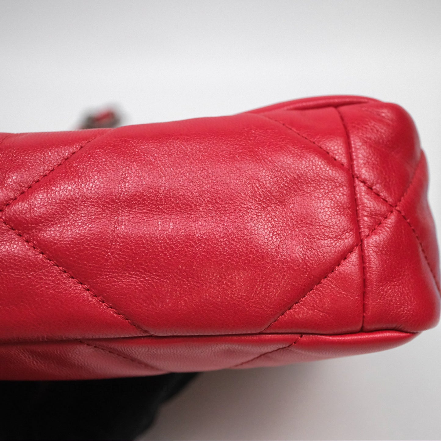 Chanel 19 Small Red Mixed Hardware