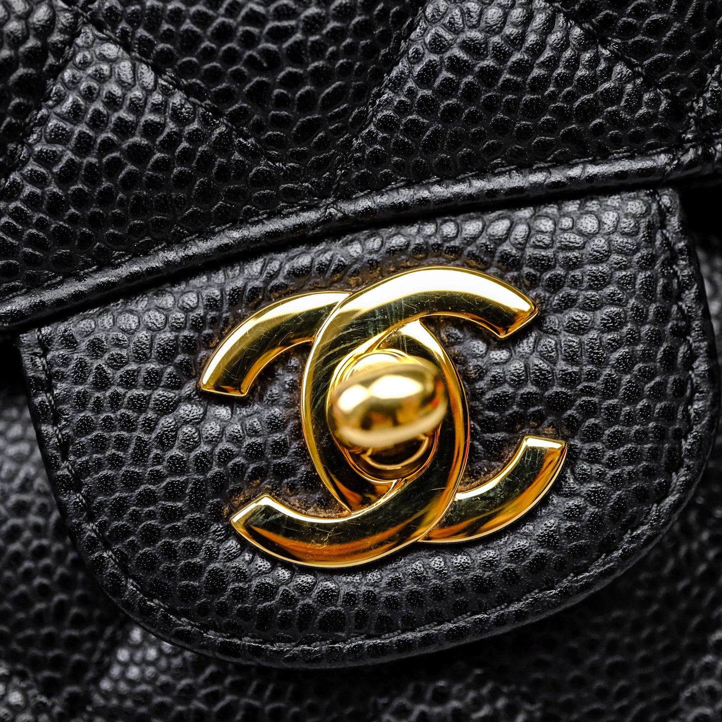 Chanel Classic M/L Medium Flap Quilted Black Caviar Gold Hardware