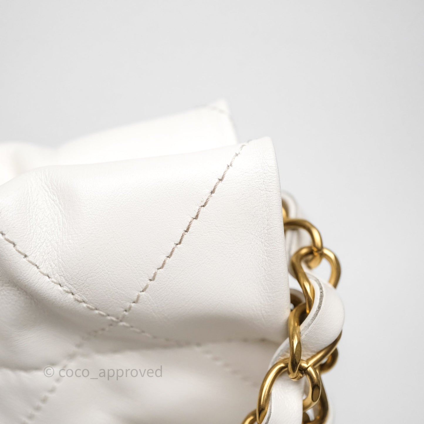 Chanel 22 Small White Shiny Crumpled Calfskin Aged Gold Hardware