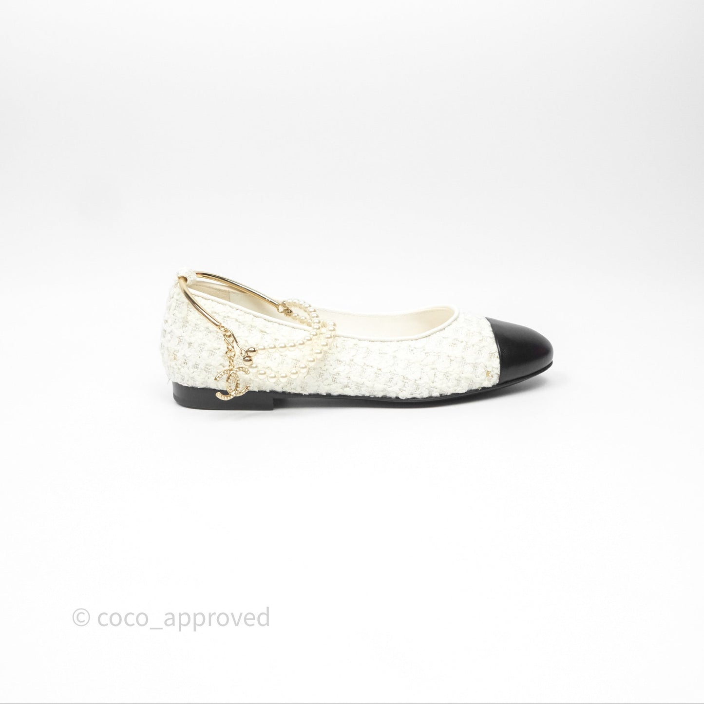 Chanel Ankle Pearl Flat Ballerinas White/ Black Tweed Lambskin Size 35.5