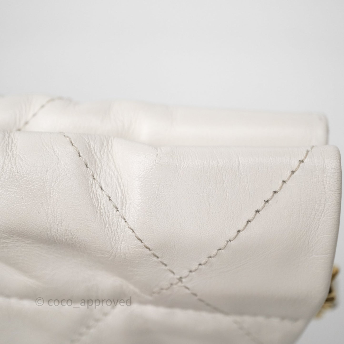 Chanel 22 Small White Shiny Crumpled Calfskin Aged Gold Hardware