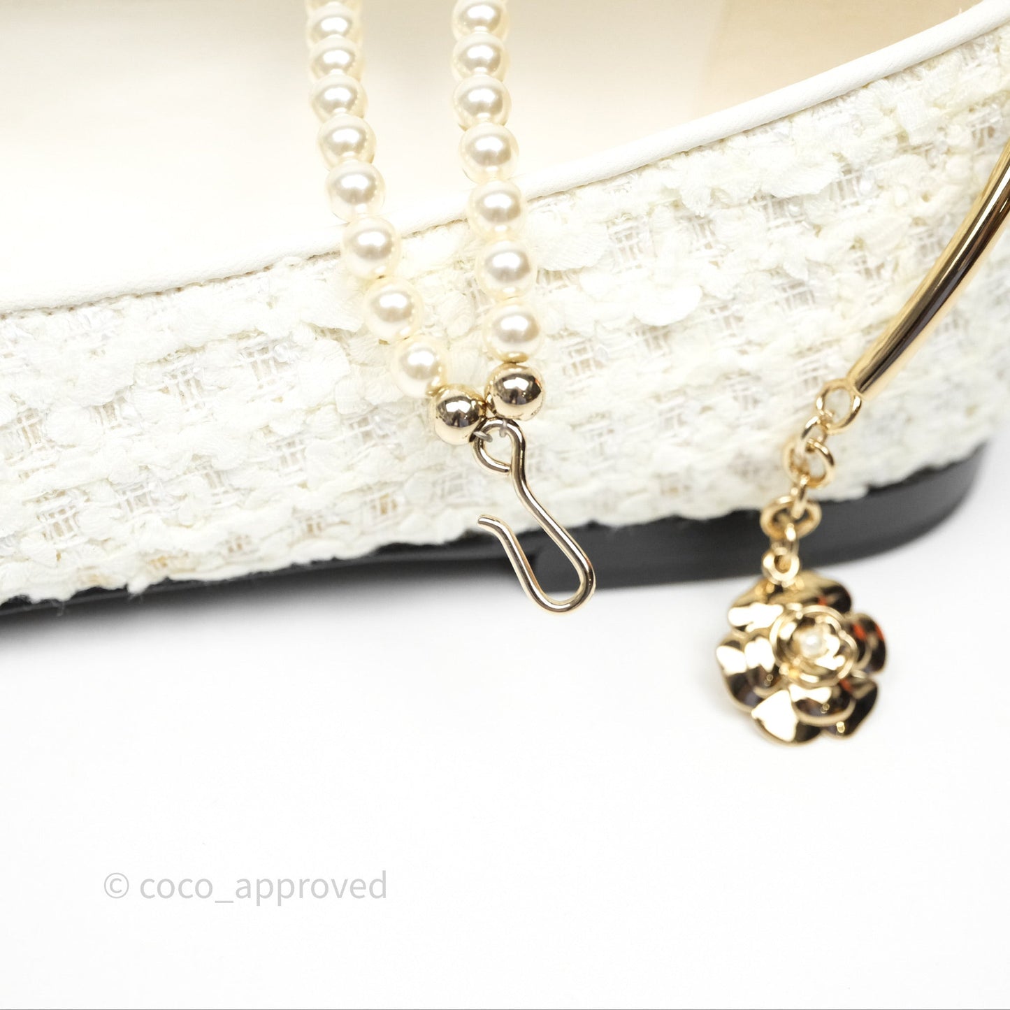 Chanel Ankle Pearl Flat Ballerinas White/ Black Tweed Lambskin Size 35.5