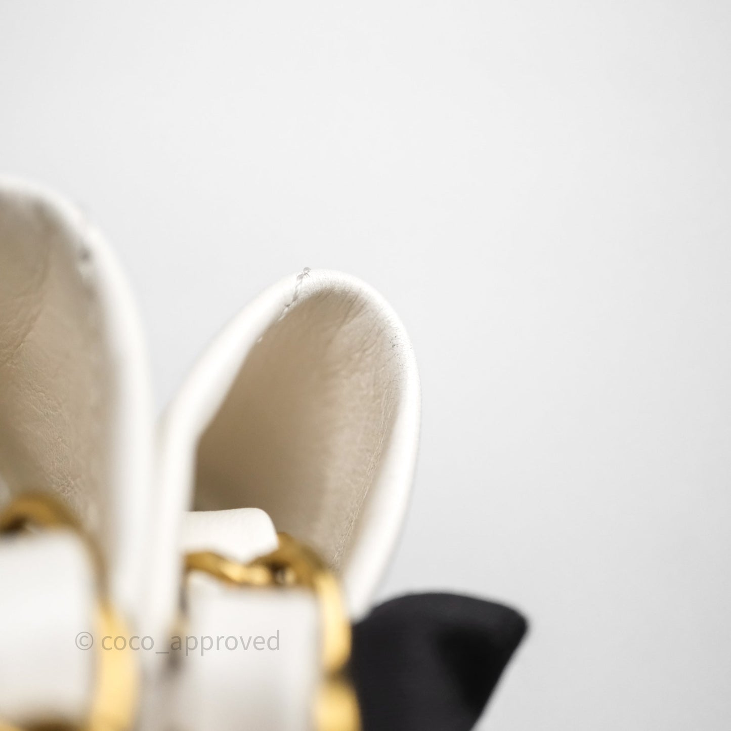 Chanel 22 Small White Shiny Crumpled Calfskin Aged Gold Hardware