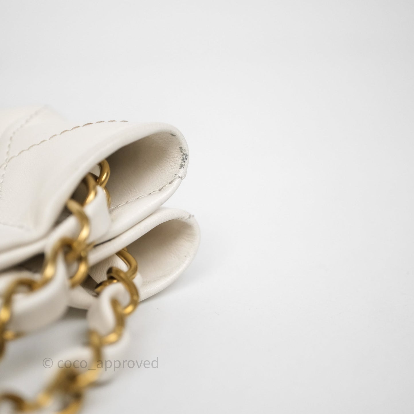 Chanel 22 Small White Shiny Crumpled Calfskin Aged Gold Hardware