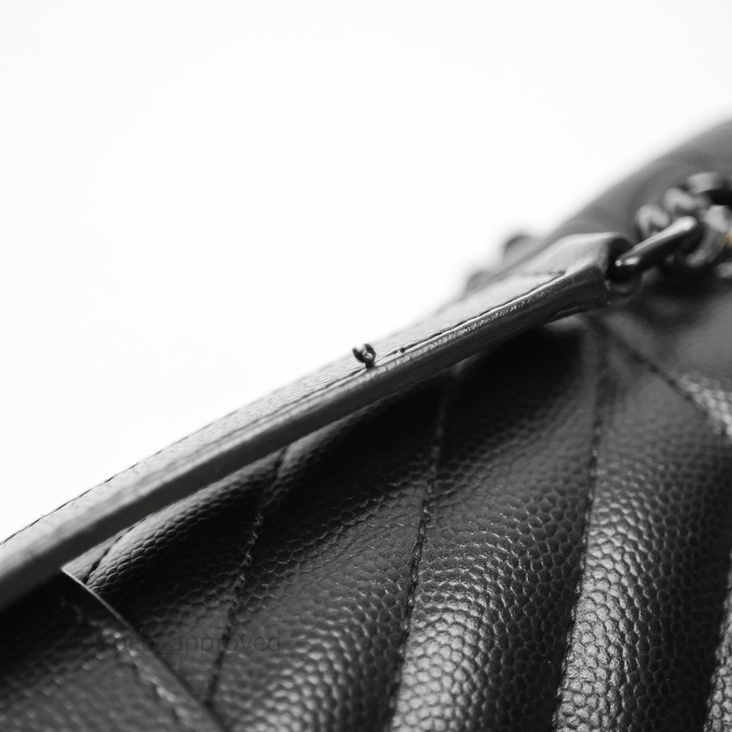 Saint Laurent Envelope Medium So Black Caviar