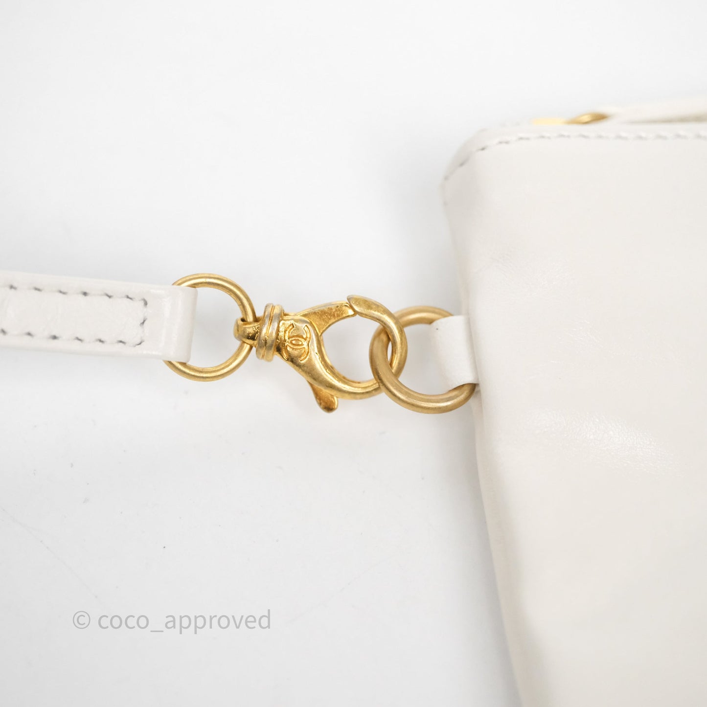 Chanel 22 Small White Shiny Crumpled Calfskin Aged Gold Hardware