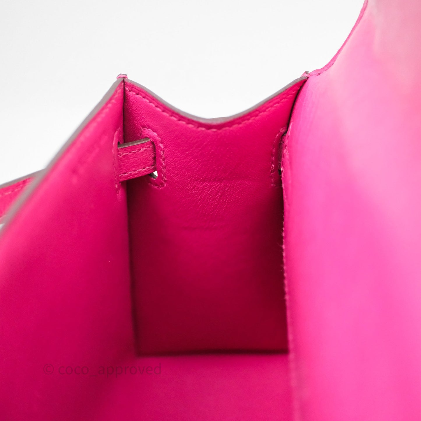 Hermès Kelly Pochette Clutch Rose Tyrien Ostrich Palladium Hardware
