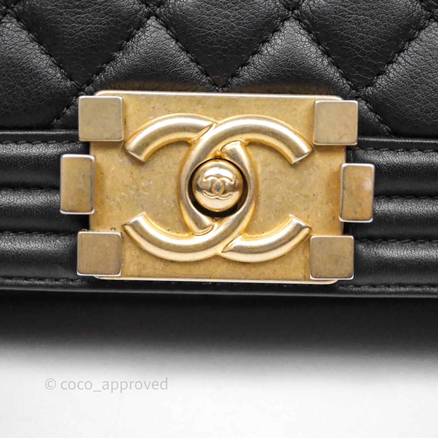 Chanel Medium Boy Quilted Black Calfskin Aged Gold Hardware