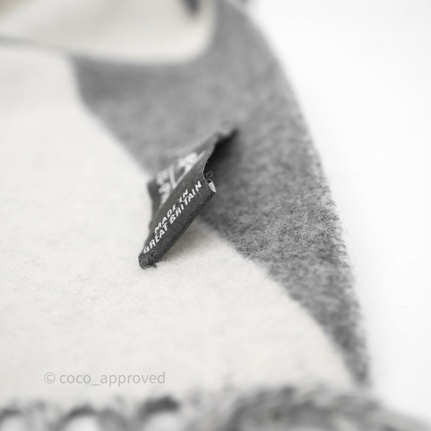 Hermès Casaque Optique Scarf 140 Grey