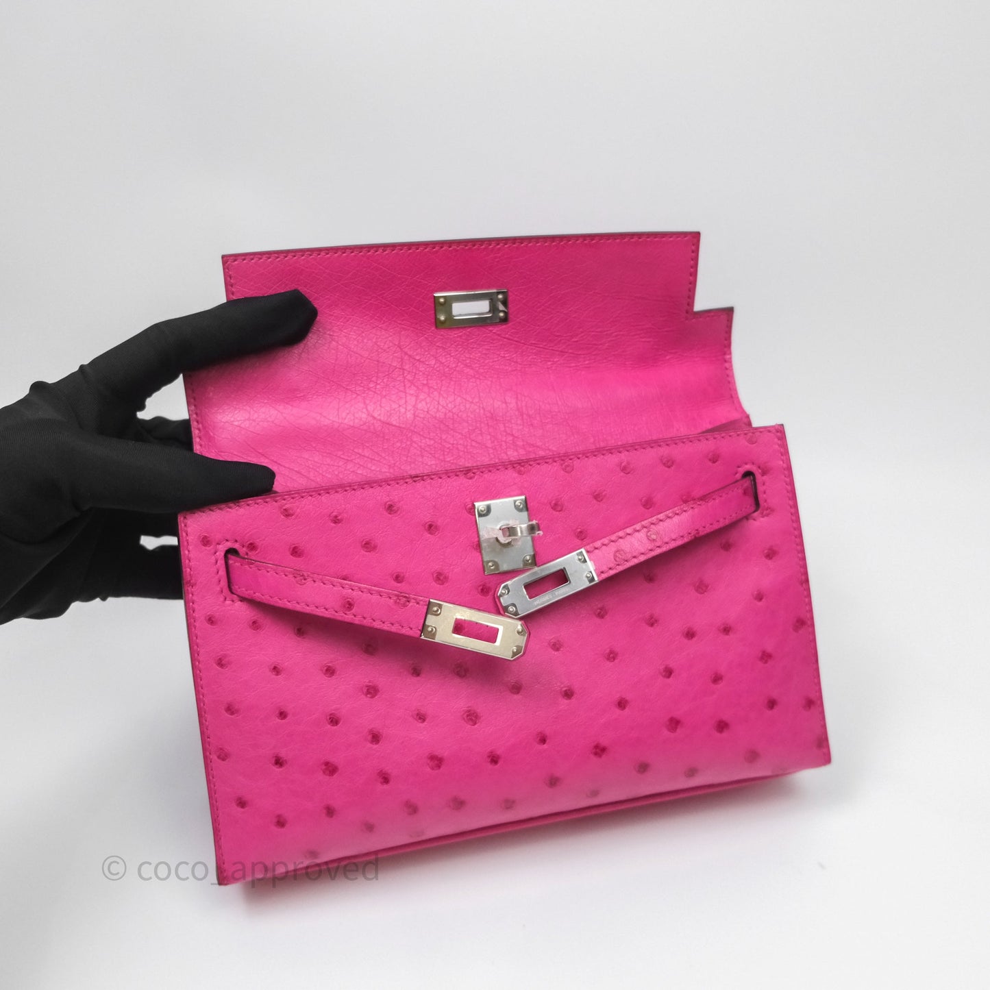Hermès Kelly Pochette Clutch Rose Tyrien Ostrich Palladium Hardware