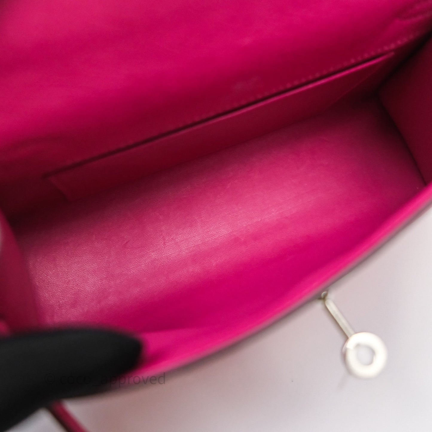 Hermès Kelly Pochette Clutch Rose Tyrien Ostrich Palladium Hardware