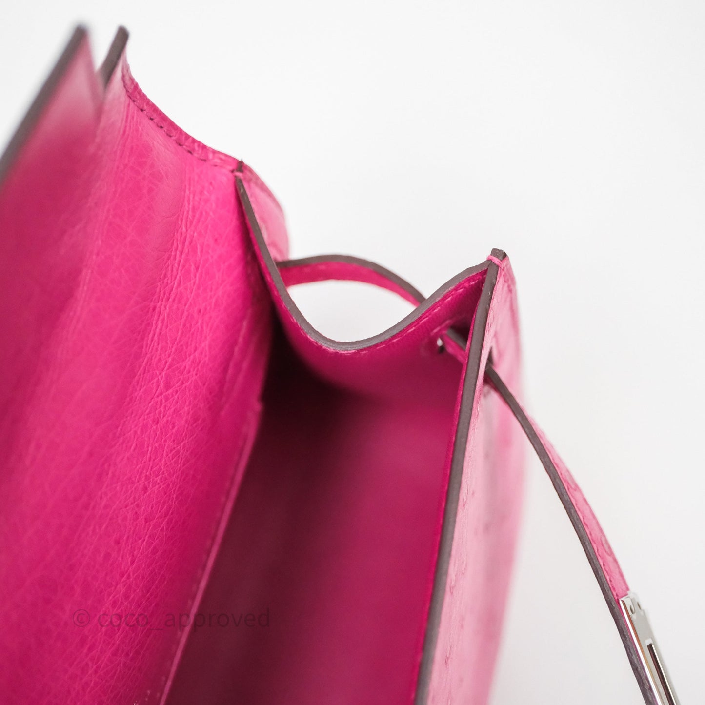 Hermès Kelly Pochette Clutch Rose Tyrien Ostrich Palladium Hardware