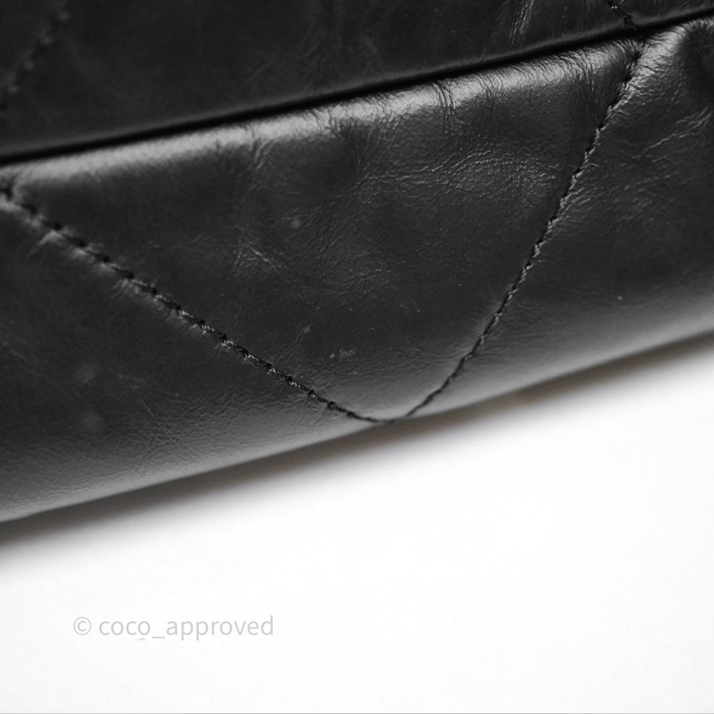 Chanel 22 Medium Black Crumpled Calfskin White Logo Aged Gold Hardware