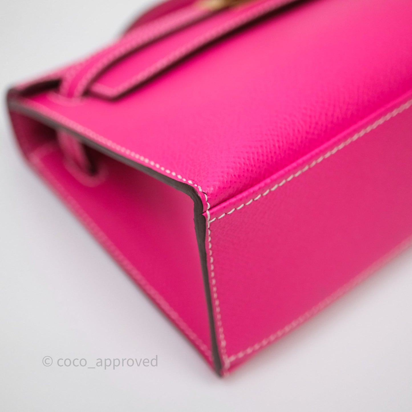 Hermès Kelly Pochette Clutch Rose Tyrien Epsom Gold Hardware
