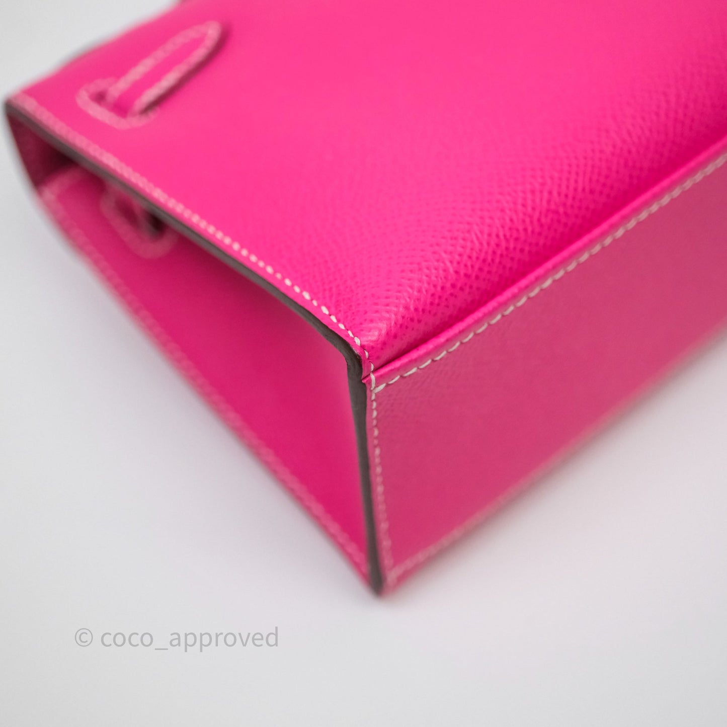 Hermès Kelly Pochette Clutch Rose Tyrien Epsom Gold Hardware