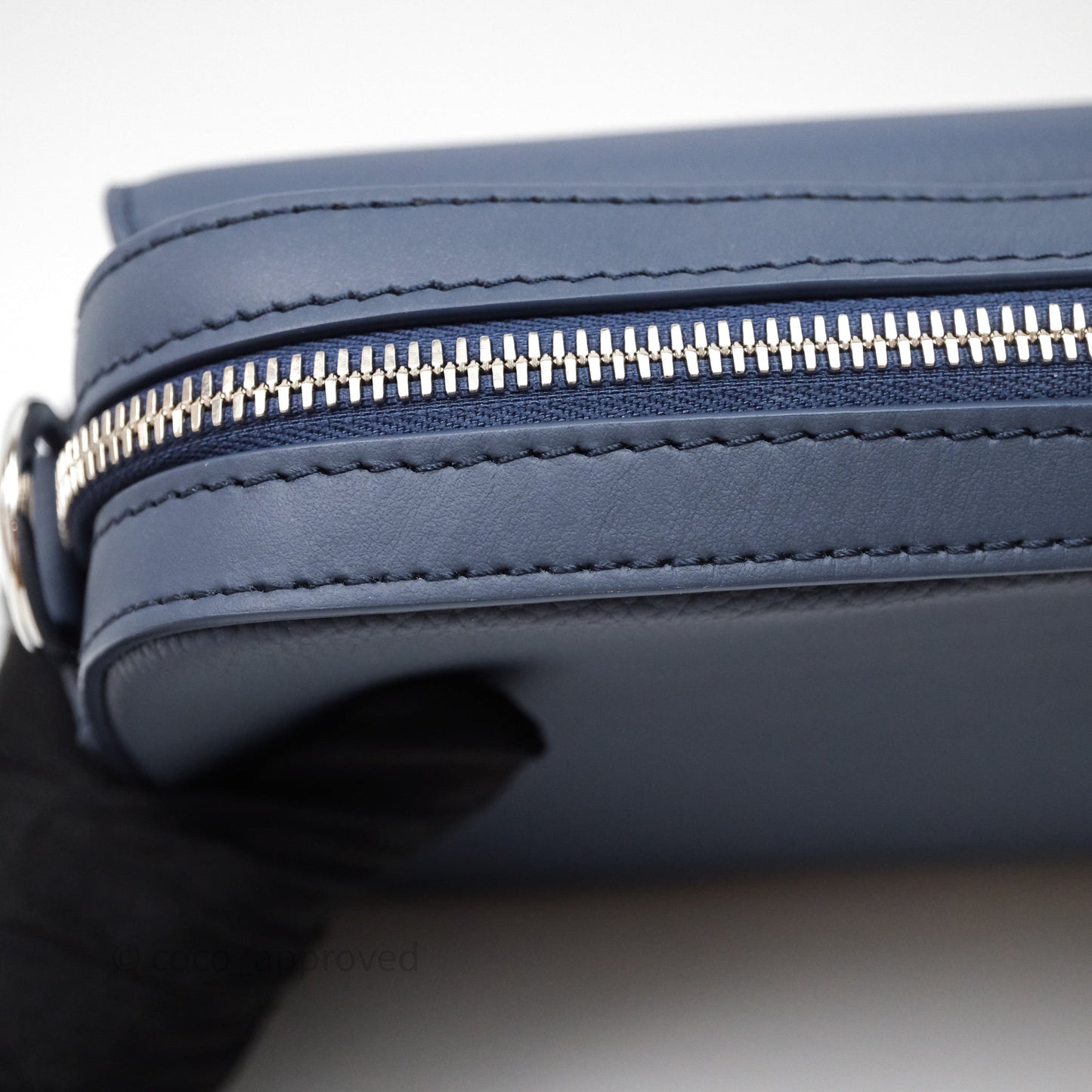 Louis Vuitton Fastline Messenger Blue