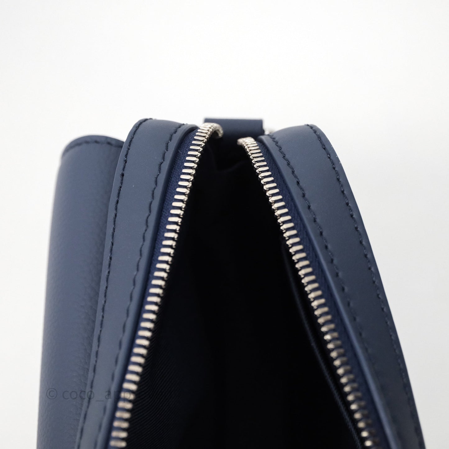 Louis Vuitton Fastline Messenger Blue