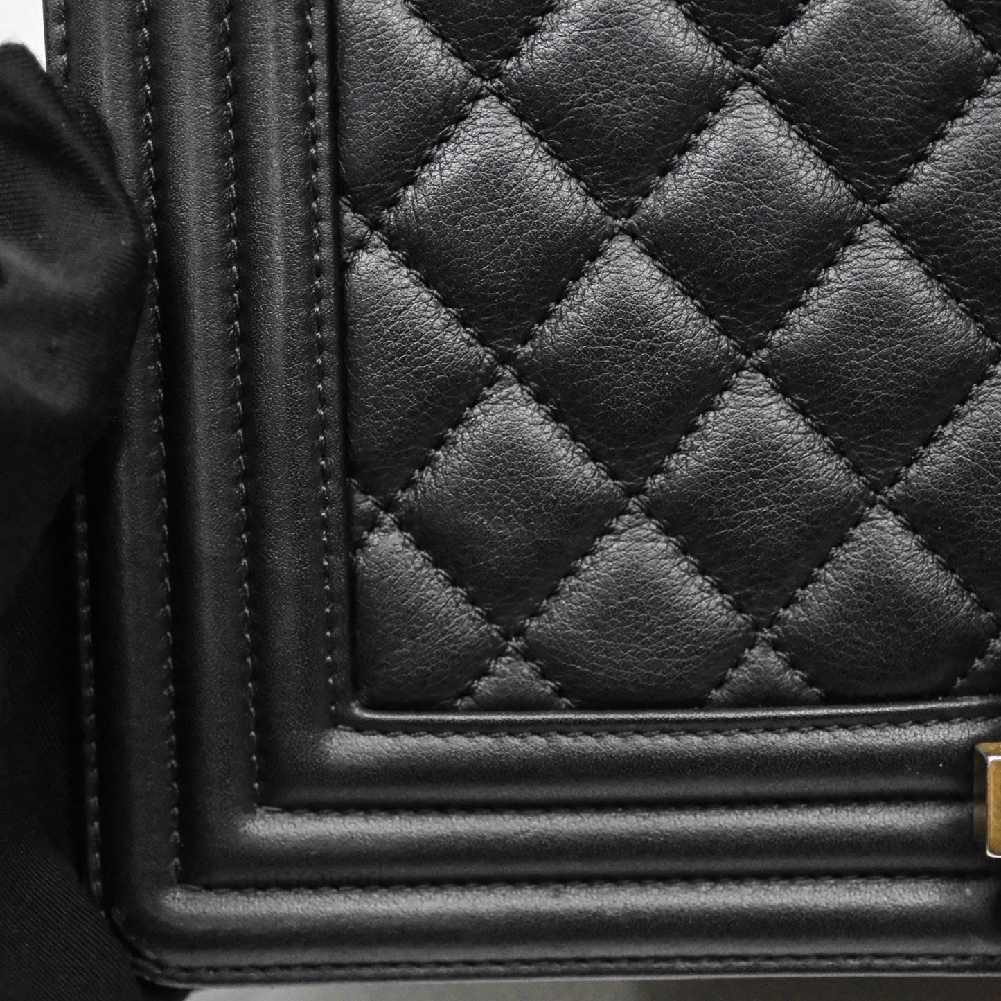 Chanel Medium Boy Quilted Black Calfskin Aged Gold Hardware