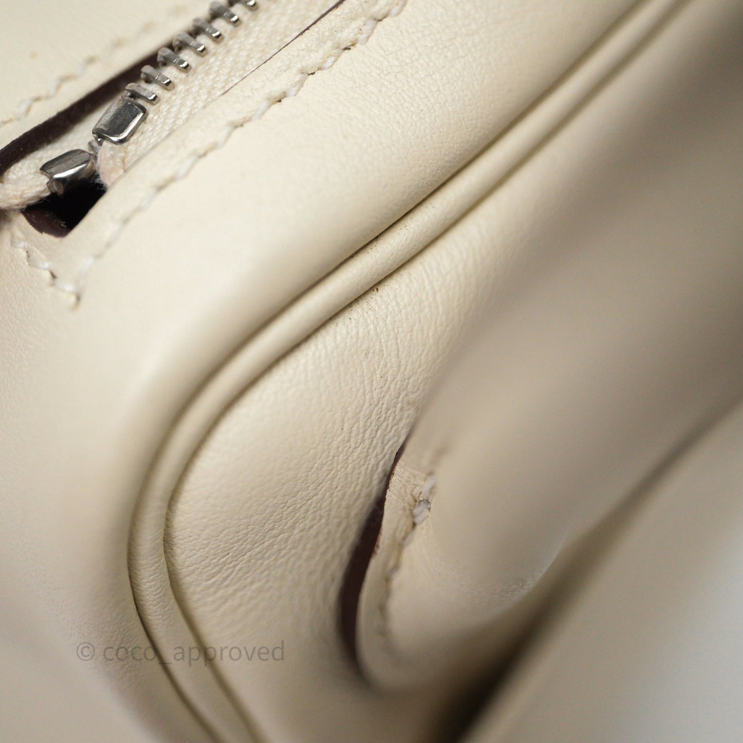 Hermes Mini Lindy Veau Swift Nata I2/ Sesame 2S Palladium Hardware
