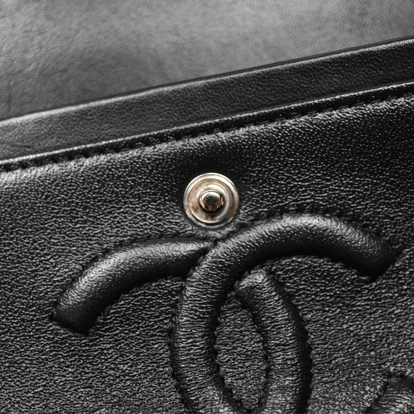 Chanel Small Flap Chevron Black lambskin Silver Hardware