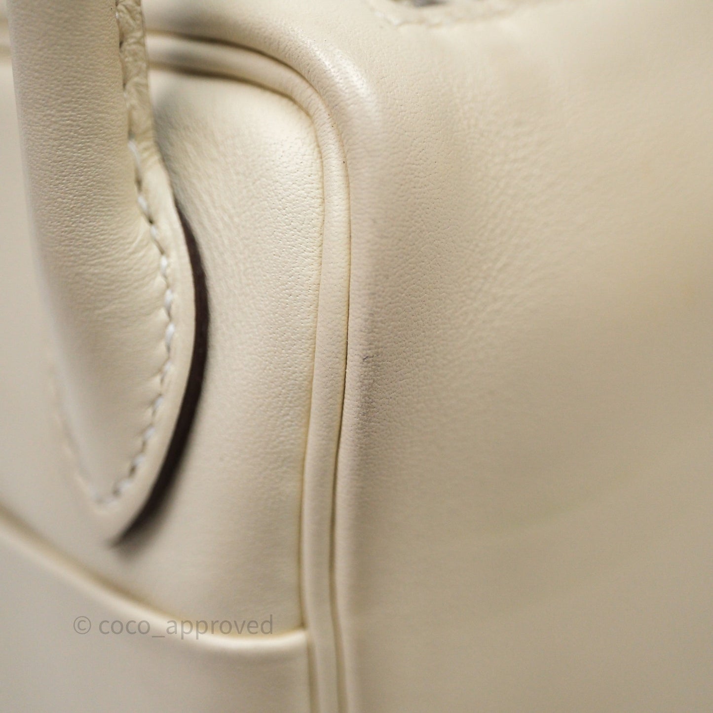 Hermes Mini Lindy Veau Swift Nata I2/ Sesame 2S Palladium Hardware