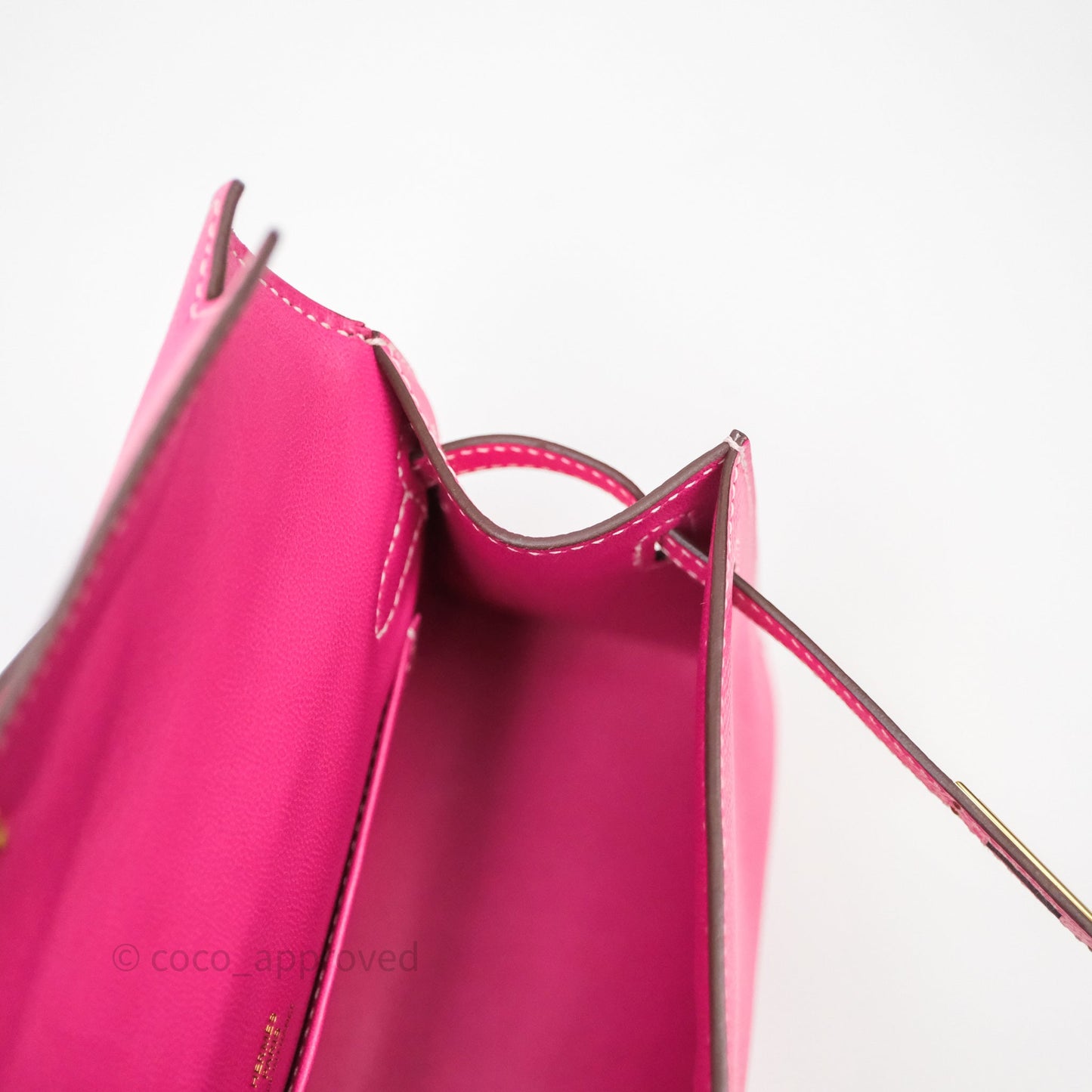 Hermès Kelly Pochette Clutch Rose Tyrien Epsom Gold Hardware