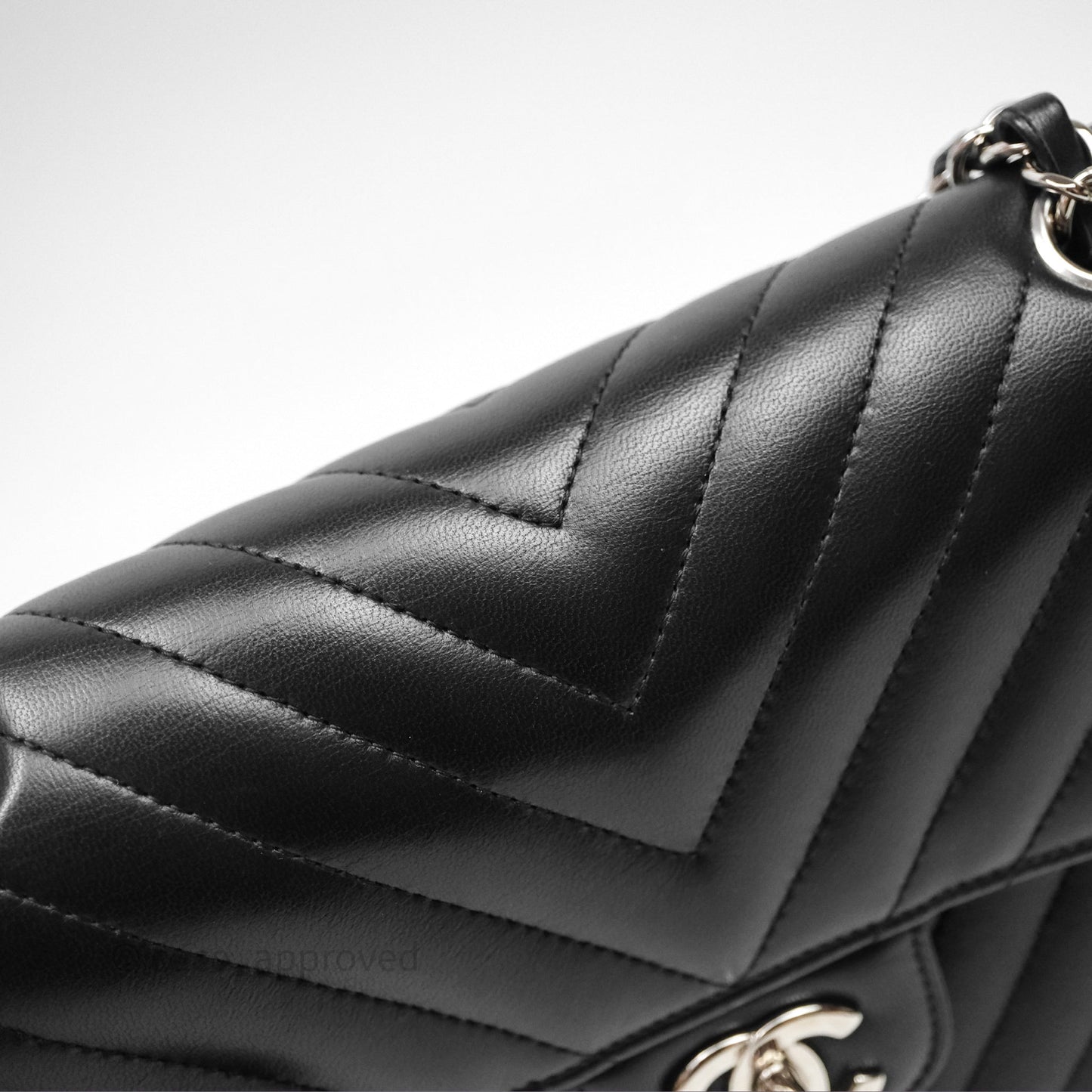 Chanel Small Flap Chevron Black lambskin Silver Hardware