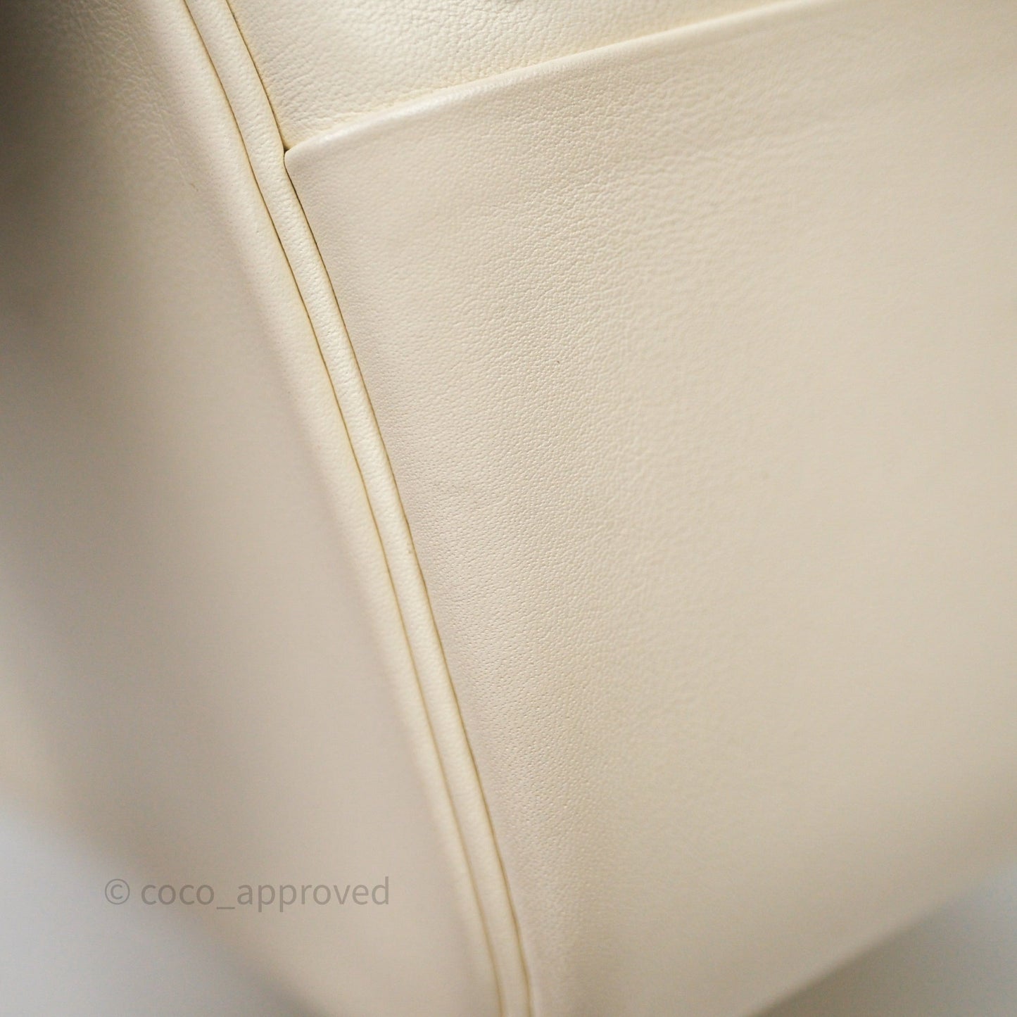 Hermes Mini Lindy Veau Swift Nata I2/ Sesame 2S Palladium Hardware