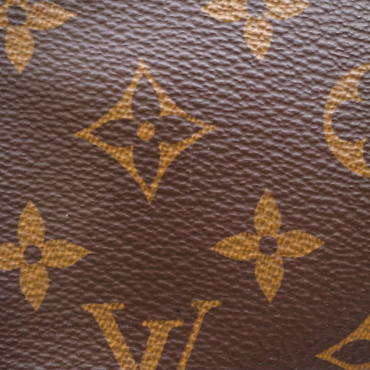 Louis Vuitton OnTheGo MM Reverse Monogram