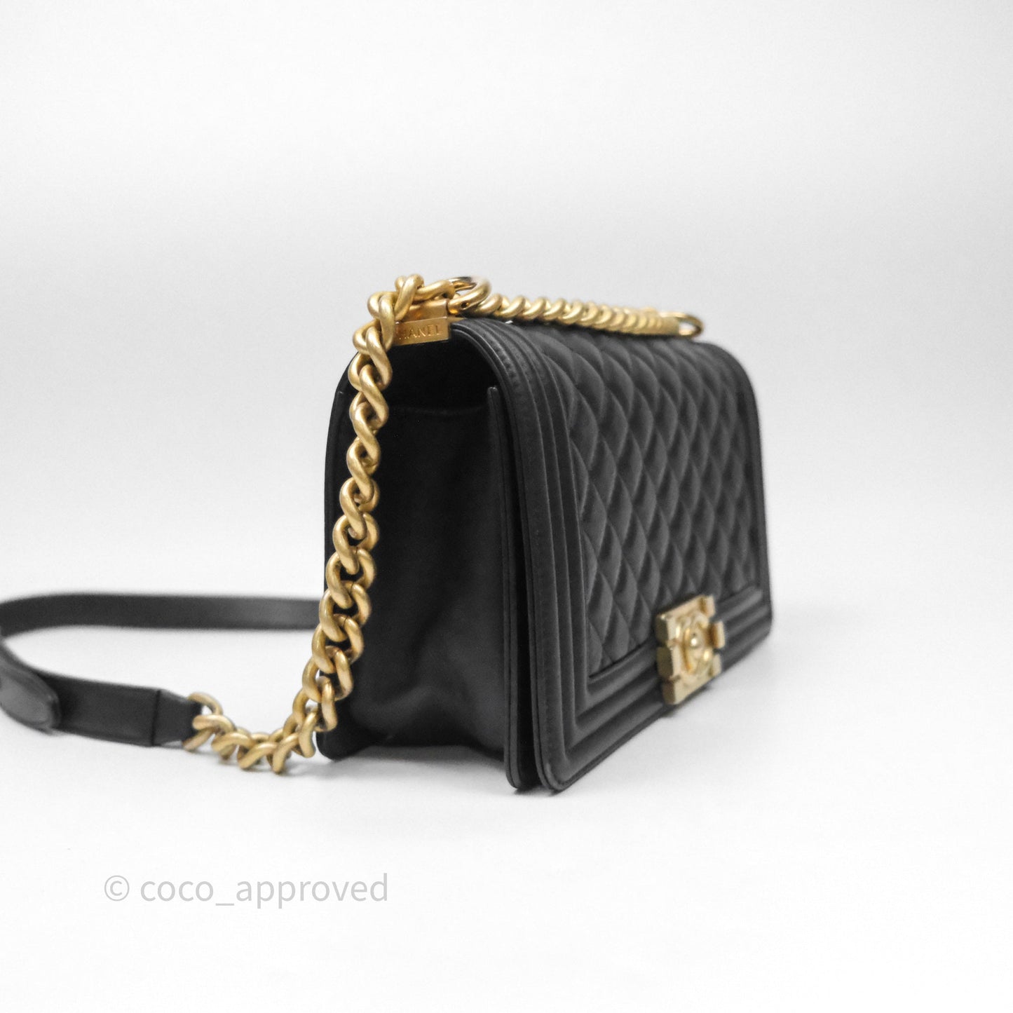 Chanel Medium Boy Quilted Black Calfskin Aged Gold Hardware