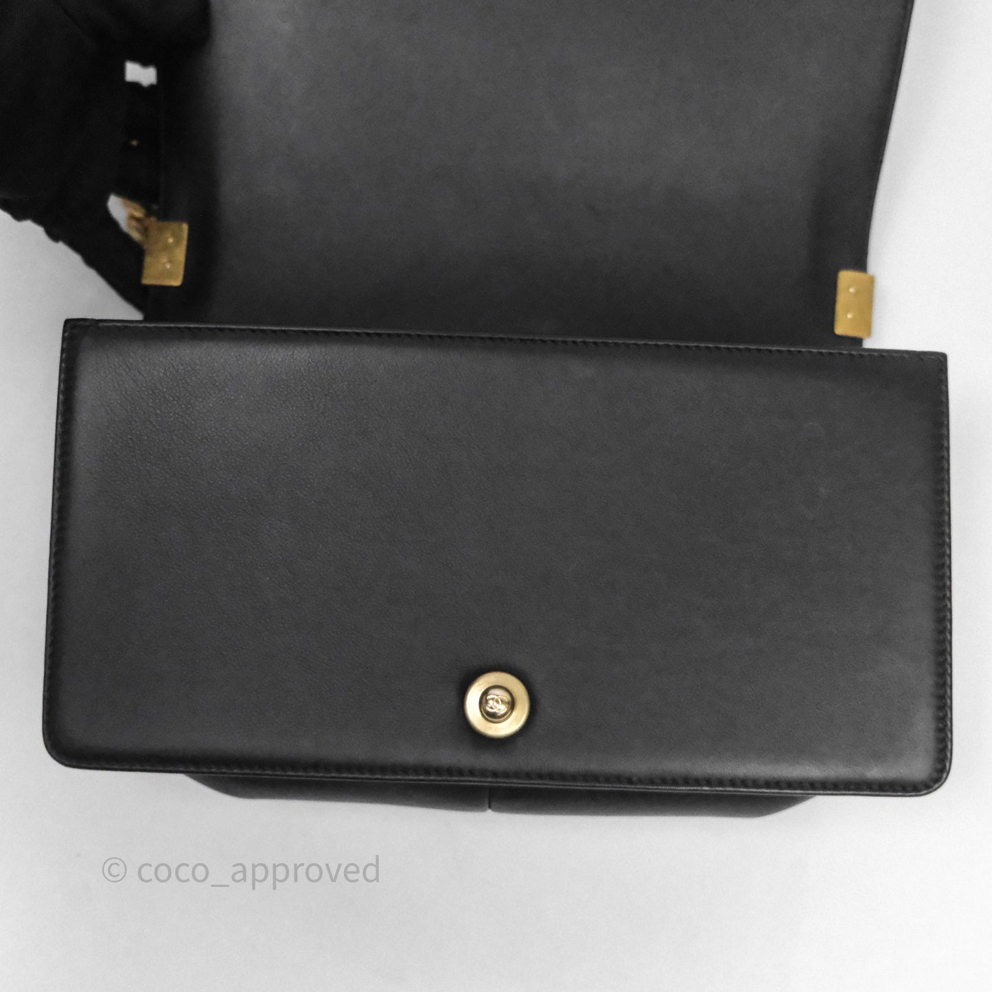 Chanel Medium Boy Quilted Black Calfskin Aged Gold Hardware