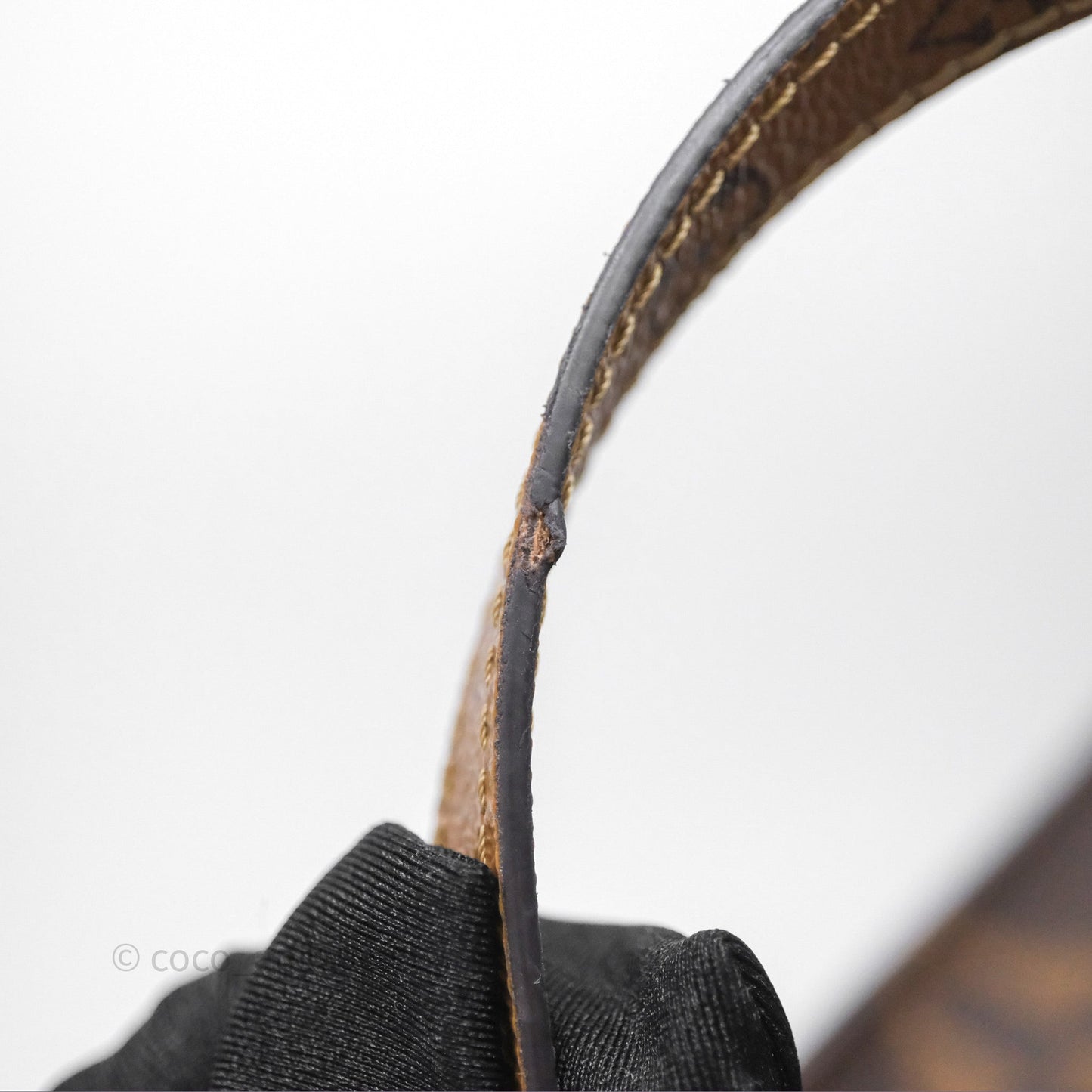 Louis Vuitton OnTheGo MM Reverse Monogram