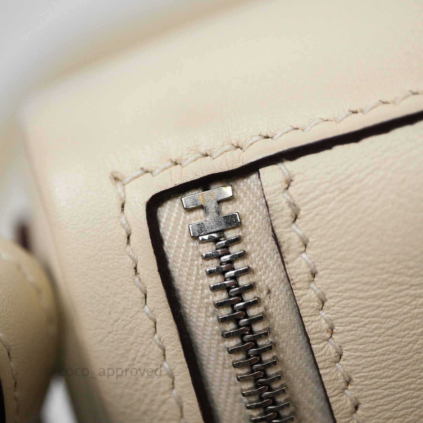Hermes Mini Lindy Veau Swift Nata I2/ Sesame 2S Palladium Hardware