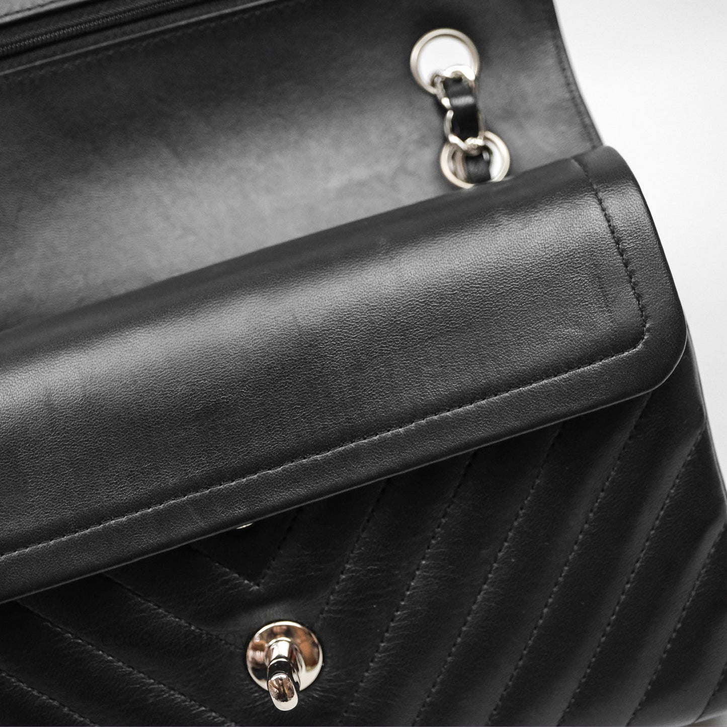 Chanel Small Flap Chevron Black lambskin Silver Hardware