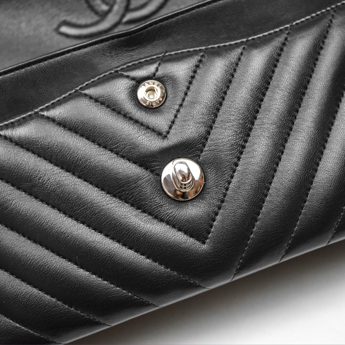 Chanel Small Flap Chevron Black lambskin Silver Hardware