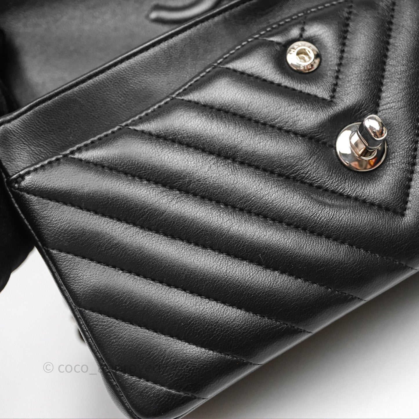 Chanel Small Flap Chevron Black lambskin Silver Hardware