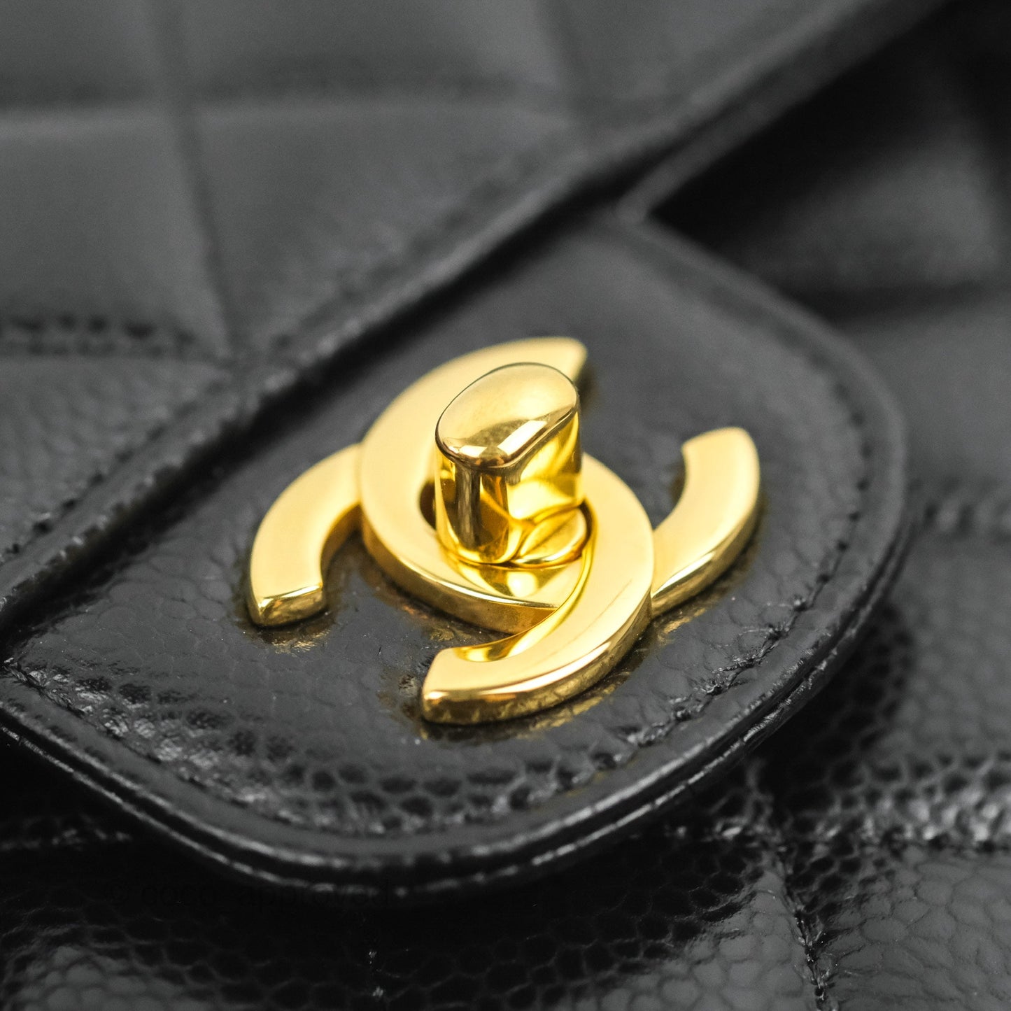 Chanel Classic M/L Medium Flap Quilted Black Caviar Gold Hardware
