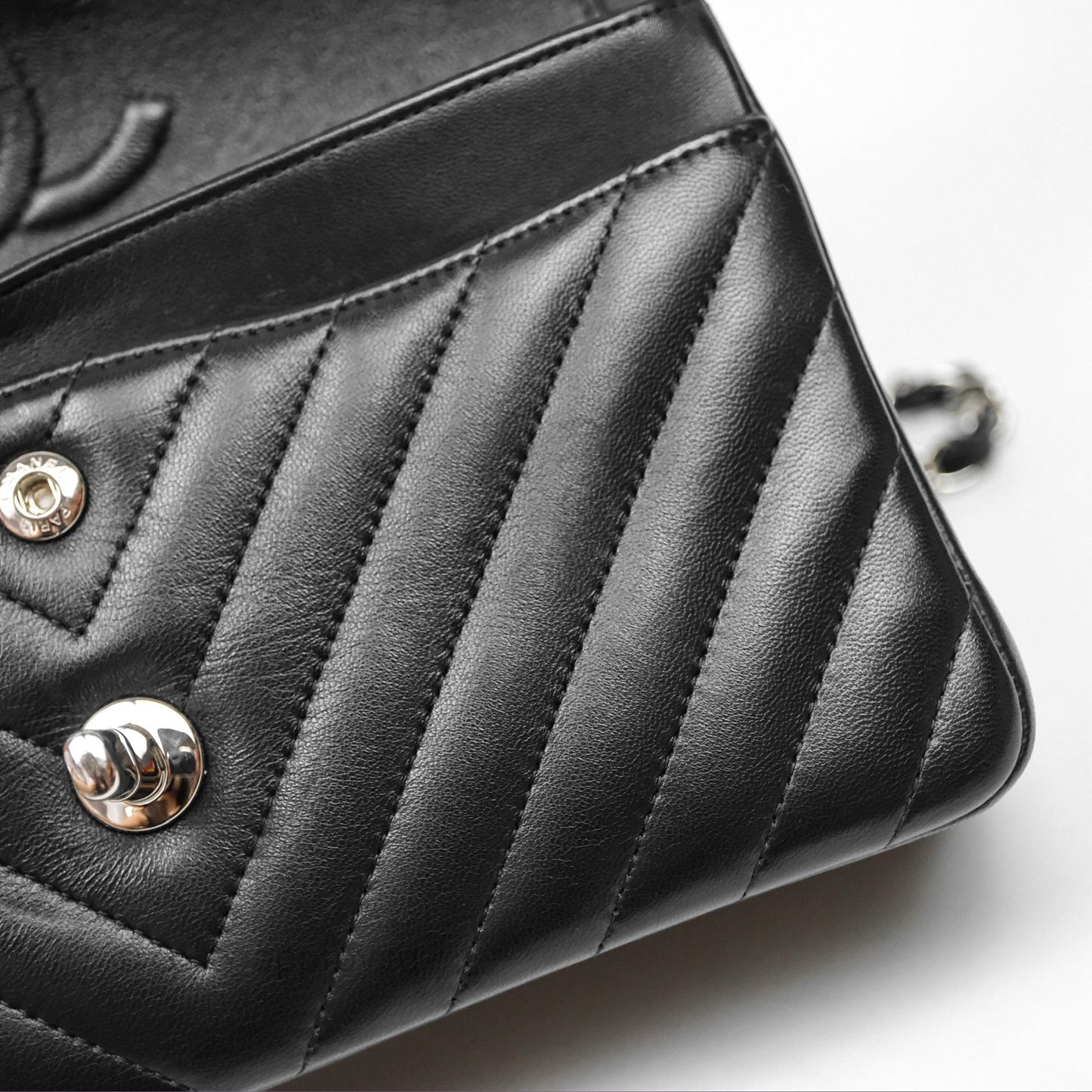 Chanel Small Flap Chevron Black lambskin Silver Hardware