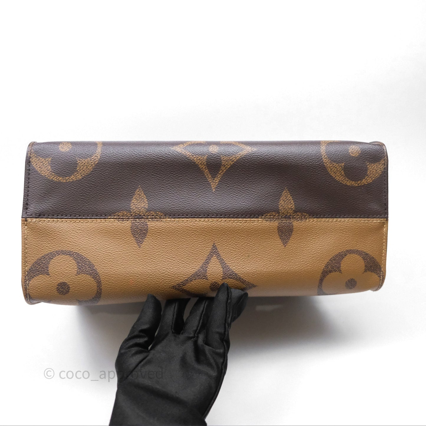 Louis Vuitton OnTheGo MM Reverse Monogram
