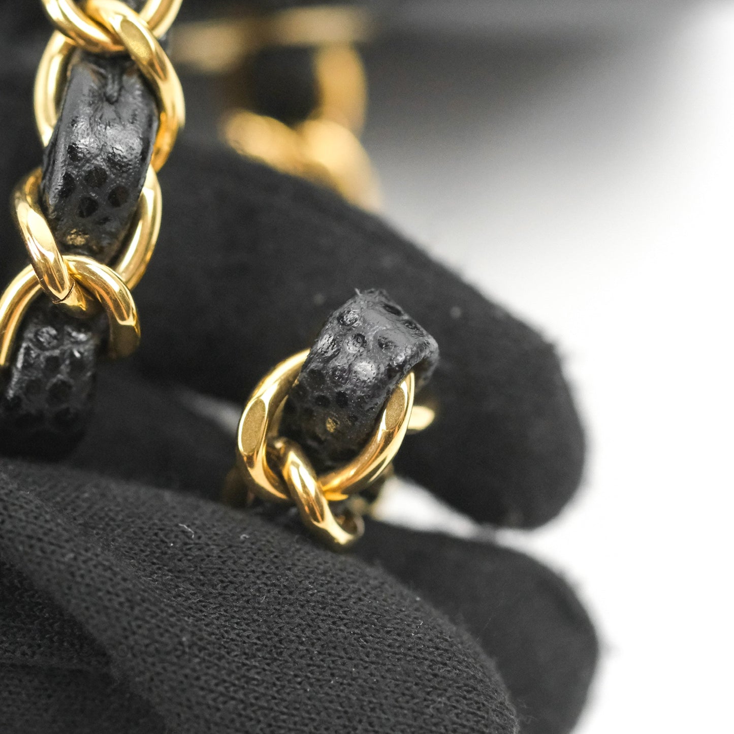 Chanel Classic M/L Medium Flap Quilted Black Caviar Gold Hardware