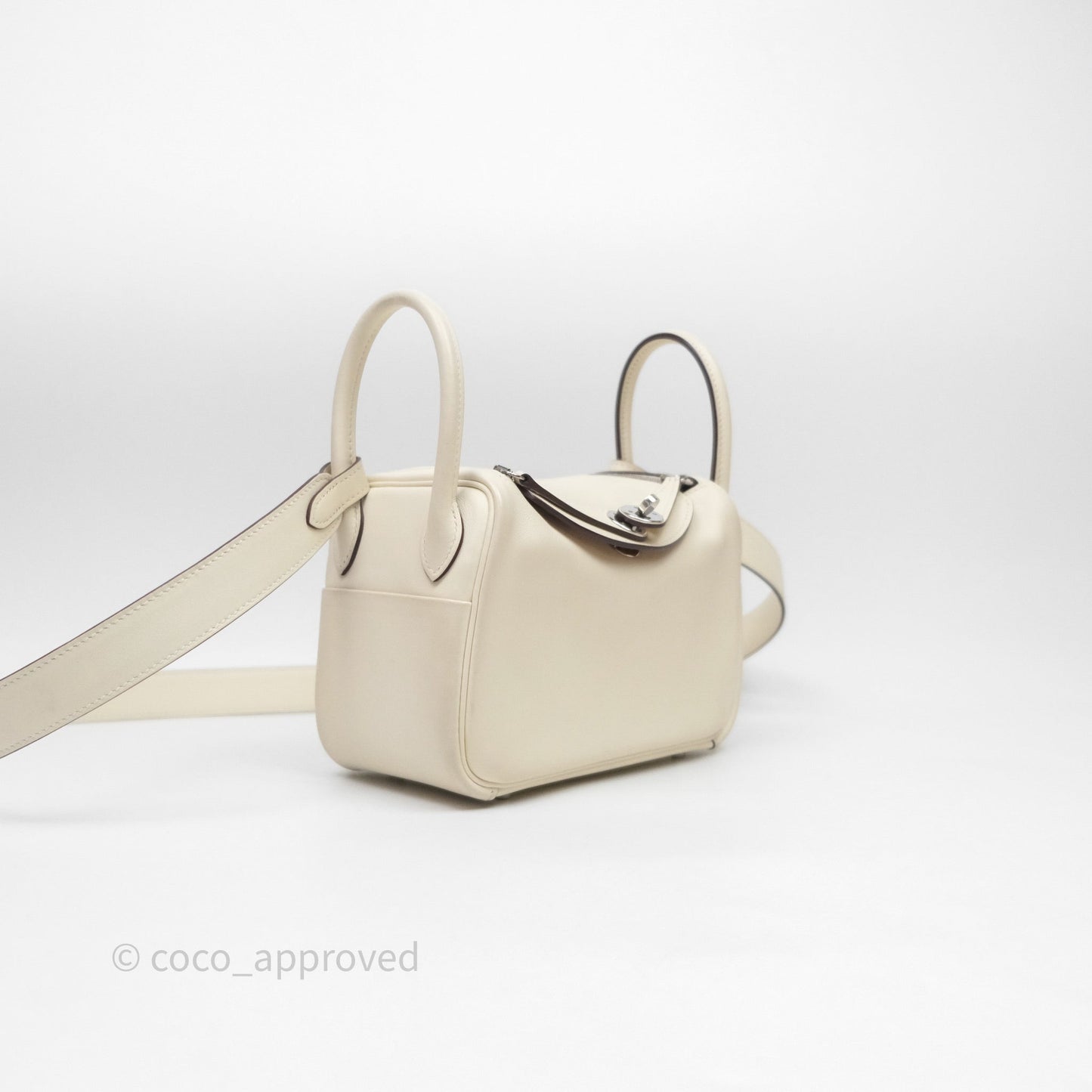 Hermes Mini Lindy Veau Swift Nata I2/ Sesame 2S Palladium Hardware