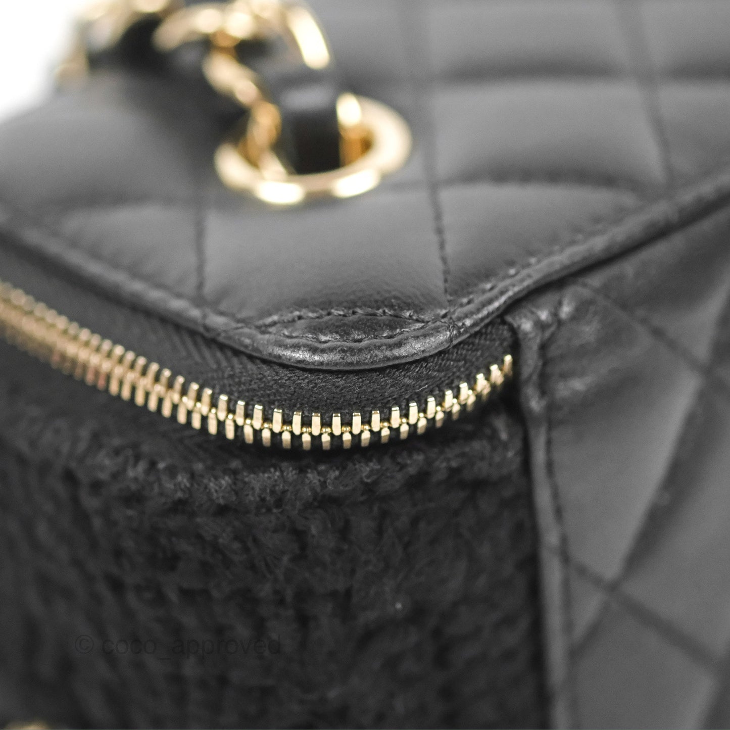 Chanel Vanity with Chain Crochet Black Lambskin Gold Hardware