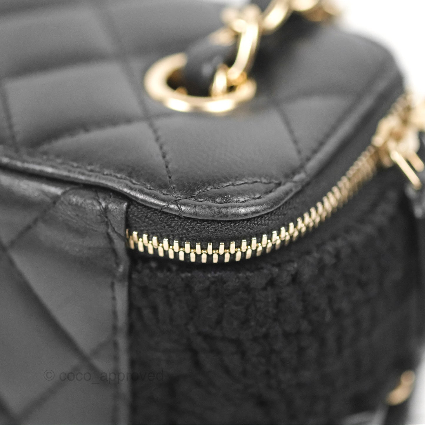 Chanel Vanity with Chain Crochet Black Lambskin Gold Hardware