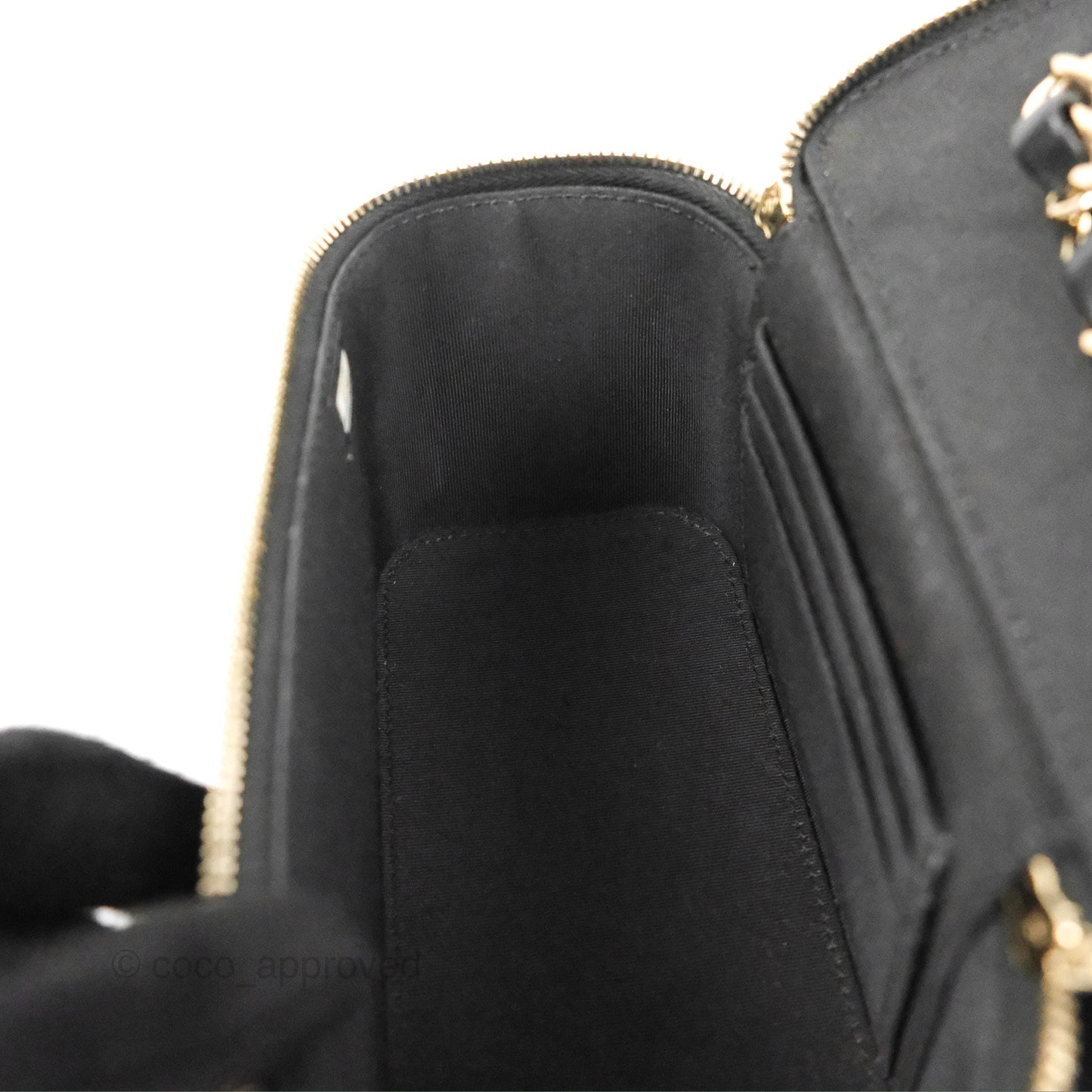 Chanel Vanity with Chain Crochet Black Lambskin Gold Hardware